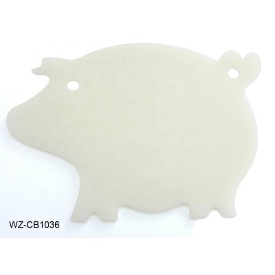 Pig animal shaped cutting board